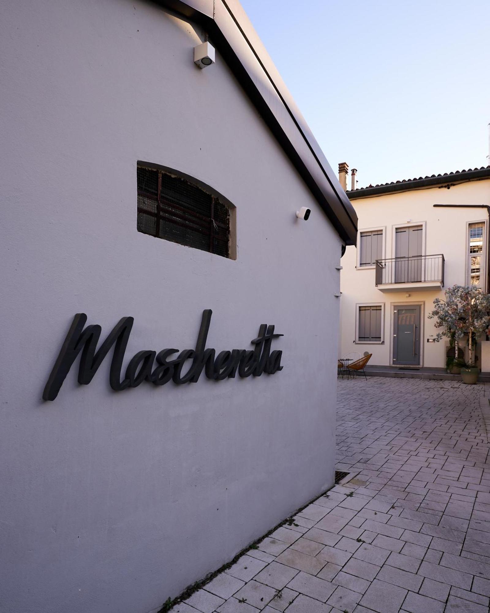 Business E Tourism Superior Rooms Con Bagno Privato Mascheretta Venezia 돌로 외부 사진